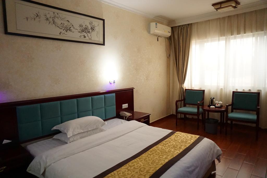 Guangdong Oversea Chinese Hotel Kanton Exteriér fotografie