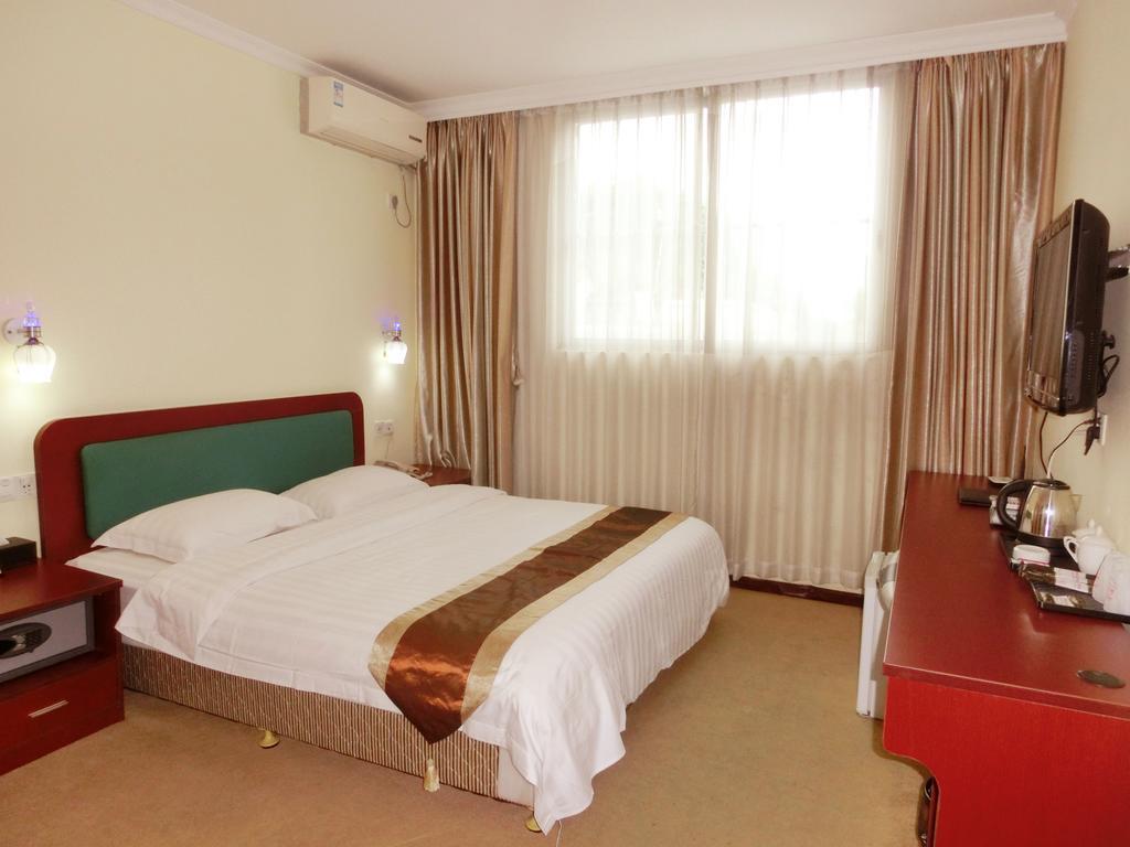 Guangdong Oversea Chinese Hotel Kanton Exteriér fotografie
